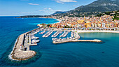 Luftaufnahme der Küstenstadt Menton, Alpes Maritimes, Provence-Alpes-Côte d'Azur, Côte d'Azur, Frankreich, Europa