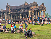 Angkor Wat, UNESCO-Weltkulturerbe, eine hinduistisch-buddhistische Tempelanlage bei Siem Reap, Kambodscha, Indochina, Südostasien, Asien