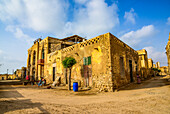 Altes zerbombtes Haus in der alten Hafenstadt Massawa, Eritrea, Afrika