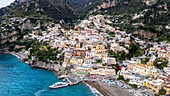 Luftaufnahme von Positano, Die Amalfiküste, UNESCO-Weltkulturerbe, Kampanien, Italien, Europa