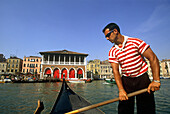 Traghetto (gondola ferry) crossing the Grand Canal to the Fish Market of Rialto, Venice, UNESCO World Heritage Site, Veneto region, Italy, Europe