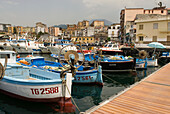 Hafen von Torre del Greco, Provinz Neapel, Region Kampanien, Süditalien, Europa