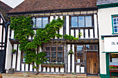 Medieval wool town of timber-framed houses mostly dating from the 15th century, Lavenham, Suffolk, England, United Kingdom, Europe