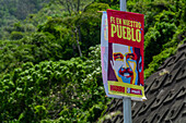 Plakatwände und Wandmalereien in den Straßen von Caracas, die für die Wahl von Präsident Nicolas Maduro in Venezuela werben