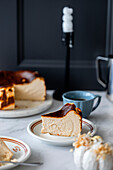 Basque cheesecake for coffee