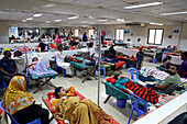 Patients duting heatwave, Bangladesh