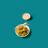 Pickle fries from the Airfryer with spicy mayo