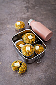 Spicy carrot and quinoa muffins