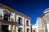 Das Haus der Descalzas zeigt die beeindruckende mediterrane Architektur von Carmona, die das reiche Erbe des 18. Jahrhunderts widerspiegelt