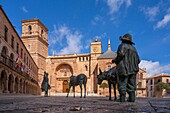 Sculpture of Don Quixote and Sancho Panza, Plaza Mayor, Main square, Villanueva de los Infantes, Ciudad Real, Castilla-La Mancha, Spain, Europe