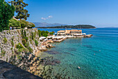 Blick auf Faliraki Korfu in Korfu Stadt, Korfu, Ionisches Meer, Griechische Inseln, Griechenland, Europa