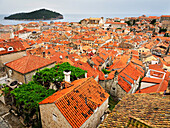 Dubrovnik von den Stadtmauern aus, UNESCO-Weltkulturerbe, Dubrovnik, Kroatien, Europa