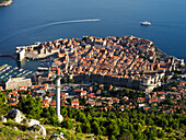 Altstadt von Dubrovnik, UNESCO-Weltkulturerbe, vom Berg Srd aus, Dubrovnik, Kroatien, Europa