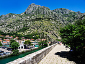 Stadtmauern, Kotor, UNESCO-Welterbe, Montenegro, Europa