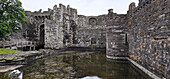 Panorama von Beaumaris Castle, UNESCO-Weltkulturerbe, Anglesey, Wales, Vereinigtes Königreich, Europa