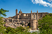 Panorama of the Cathedral, Palazzo Ducale and historic center, UNESCO World Heritage Site, Urbino, Marche, Italy, Europe