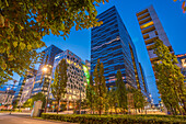 Blick auf zeitgenössische Architektur im Barcode-Gebiet in der Abenddämmerung, Oslo, Norwegen, Skandinavien, Europa