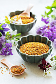 Healthy bee pollen grains