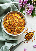 Healthy bee pollen grains