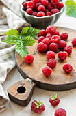 Frische reife Bio-Himbeeren
