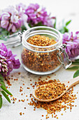 Healthy bee pollen grains