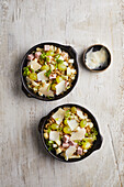 Green spelt and pear salad with ham