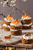 Carrot cake cupcakes with cream cheese topping