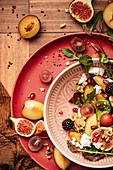 Autumn salad with figs, blackberries, goat's cheese and walnuts