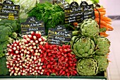 France, Indre et Loire, Loire valley listed as World Heritage by UNESCO, Tours, market hall, vegetable display