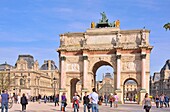 Frankreich, Paris, von der UNESCO zum Weltkulturerbe erklärtes Gebiet, Triumphbogen des Carrousel-Platzes am Louvre