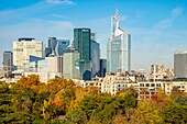 Frankreich, Paris, die Gebäude der Defense seit der Louis Vuitton-Stiftung des Architekten Frank Gehry im Bois de Boulogne