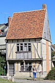 France, Oise, Beauvais, district of Saint-Pierre de Beauvais Cathedral, 15th century house (oldest in the city) built in wooden sections, cob, flat tiles and restored at the end of the 20th century