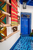 Marokko, Essaouira, Riad Salut Maroc, Geschichte: Exzentrisches künstlerisches Rendezvous in einem übervitaminierten Riad