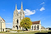 France, Aisne, Soissons, St Jean des Vignes Abbey founded in 1076 by Hugues le Blanc, with its arrows 75 m high