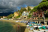 Italien, Ligurien, die kleine Stadt Levanto in der Nähe des Nationalparks Cinque Terre