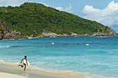 Seychellen, Insel Mahe, Bodyboarder in der Police Bay