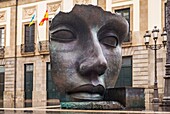 Spain, Canary Islands, Tenerife Island, Santa Cruz de Tenerife, Teatro Guimera theater and sculpture of theatrical mask