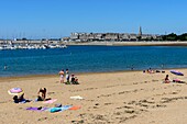 France, Ille et Vilaine, Cote d'Emeraude (Emerald Coast), Saint Malo, Saint-Servan district, Anse des Sablons beach