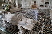 France, Loiret, Loire valley listed as World Heritage by UNESCO, Saint-Benoit-sur-Loire, basilica, recumbent statue of Philippe 1er, Roman paving in polychrome marble