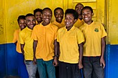 Papua-Neuguinea, Südliche Hochlandprovinz, Mendi, Schüler in ihrem Klassenzimmer