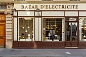 Frankreich, Paris, Schaufenster des Geschäftes Bazar d'Electricite