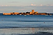 United Kingdom, Channel Islands, Jersey, parish of Saint Brelade, St Aubin's Fort in the bay of Saint-Aubin