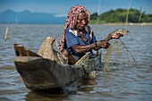 Papua-Neuguinea, Provinz Ost-Sepik, Region Sepik-Fluss, Chambri-See, Dorf Wombun, tägliche Fischerei