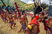 Indien, Nagaland, Kisima, Naga-Hornvogelfest, Schlachtparodie