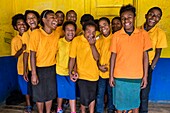 Papua-Neuguinea, Provinz Südliches Hochland, Mendi, Schüler in ihrem Klassenzimmer