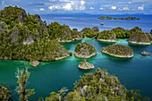 Indonesia, Papua, Raja Ampat, Pianemo archipelago