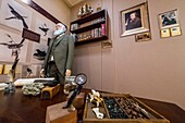 Ecuador, Galapagos archipelago, listed as World Heritage by UNESCO, Santa Cruz Island, Charles Darwin Research Center, reconstruction of the research office of the famous English naturalist and model with his effigy, at the museum