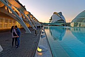 Spanien,Valencia,Stadt der Wissenschaften und Künste,Das Hemisferic und der Palast der Künste Reina Sofia,El Palau de les Arts Reina Sofia,Opernhaus,vom Architekten Santiago Calatrava