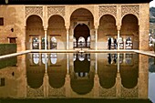 Spanien,Andalusien,Granada,der Alhambra-Palast,von der UNESCO zum Weltkulturerbe erklärt,erbaut zwischen dem 13. und 14. Jahrhundert von der Nasriden-Dynastie,islamische Architektur,Jardines del Partal