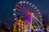 France, Somme, Amiens, Marché de Noël dans les rues du centre ville, le plus grand marché de Noël du nord de la France